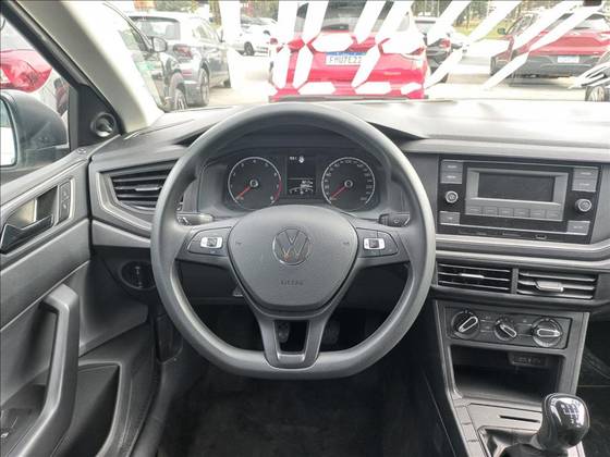 VOLKSWAGEN POLO 1.0 MPI TRACK MANUAL VOLKSWAGEN POLO 1.0 MPI TRACK MANUAL